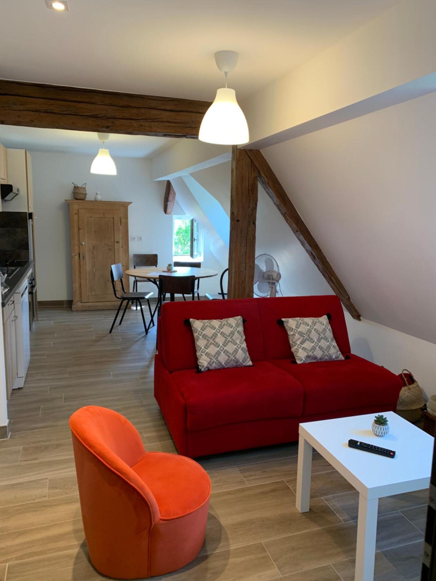 Le Clocher " Sous Les Combles" Parking Gratuit Бебльонайм Екстериор снимка